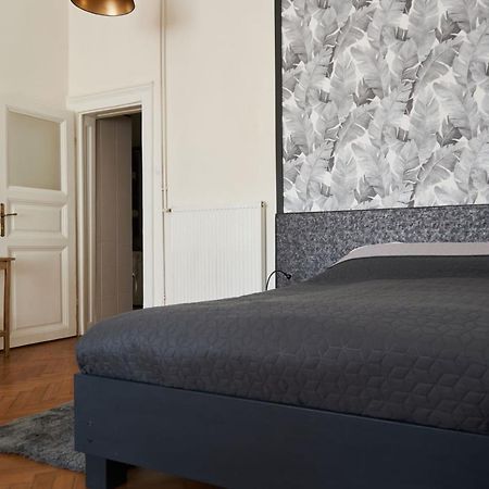 Ili Apartment Budapest Luaran gambar