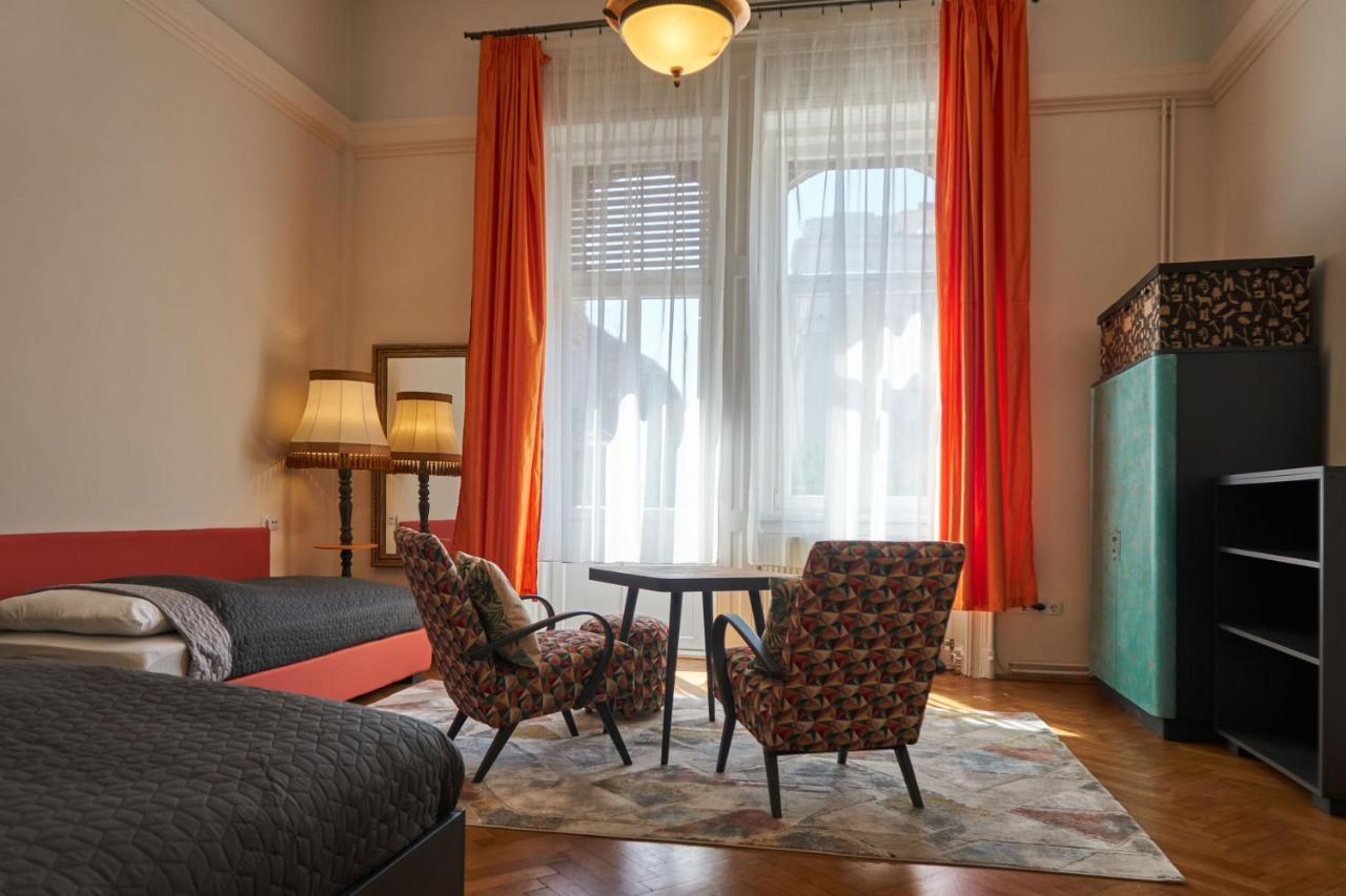 Ili Apartment Budapest Luaran gambar